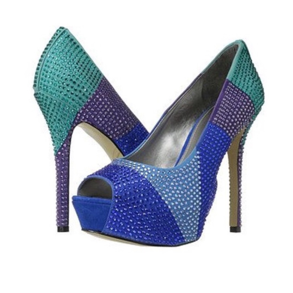 ENZO ANGIOLINI PLATFORM EVENING PUMP